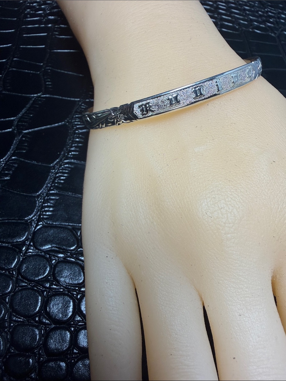 Hawaiian Sterling Silver Bangle Bracelet